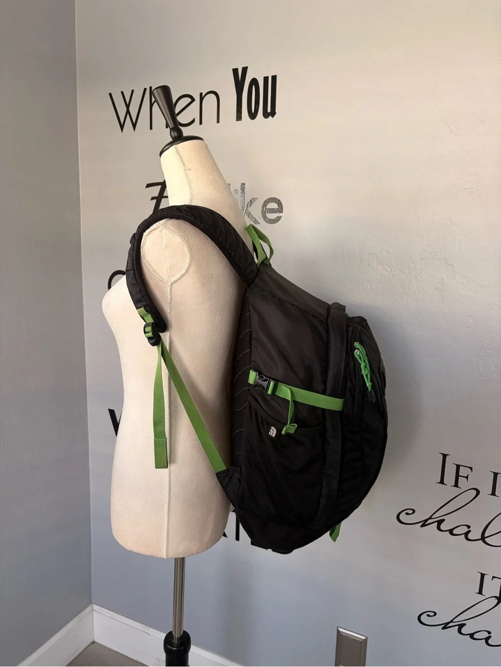 North Face Wasatch Large Black & Green Men's Backpack